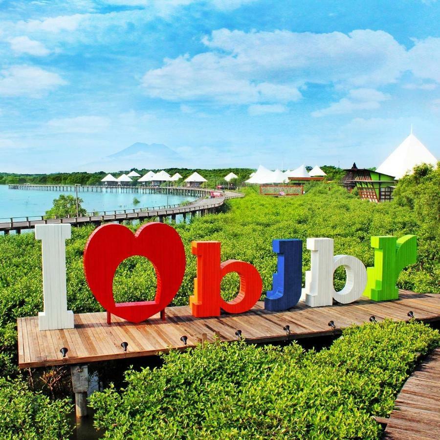 Beejay Bakau Resort Probolinggo Exterior photo